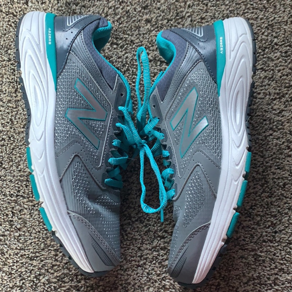 Women’s New Balance 560V7